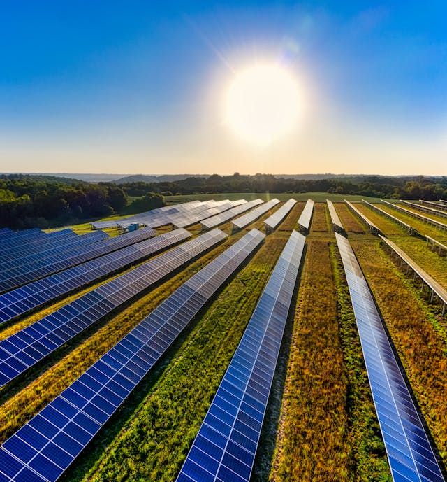 How Does Solar Energy Reduce Carbon Footprint